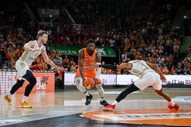 埃弗拉在比 埃弗拉在比