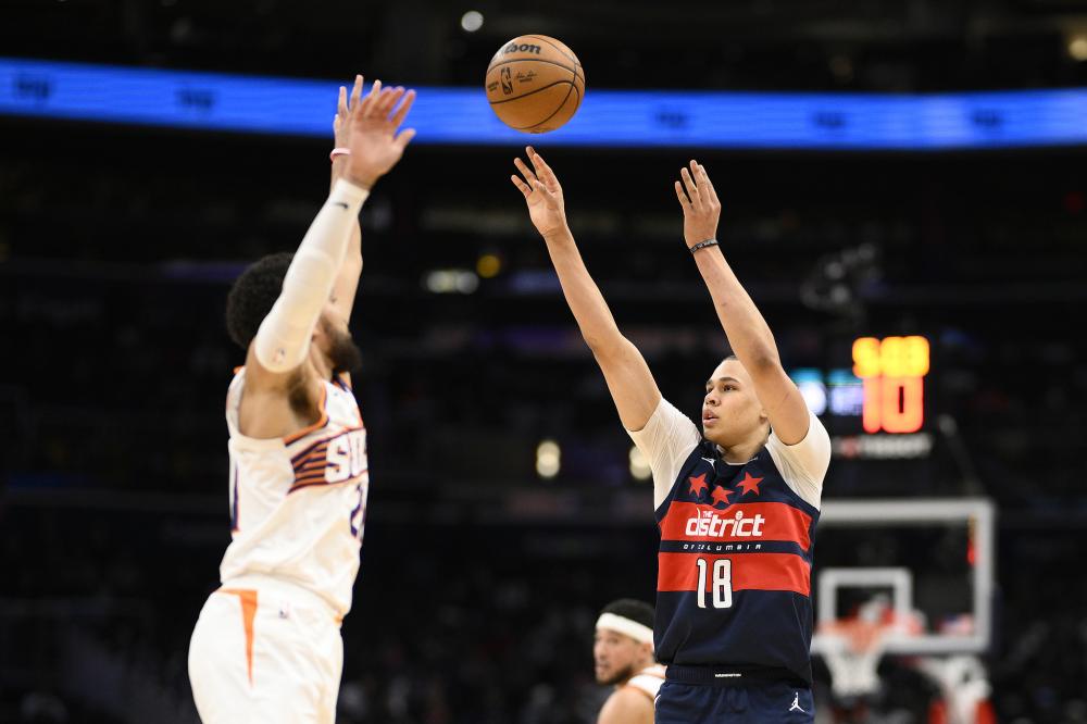 他肩上已经 他肩上已经