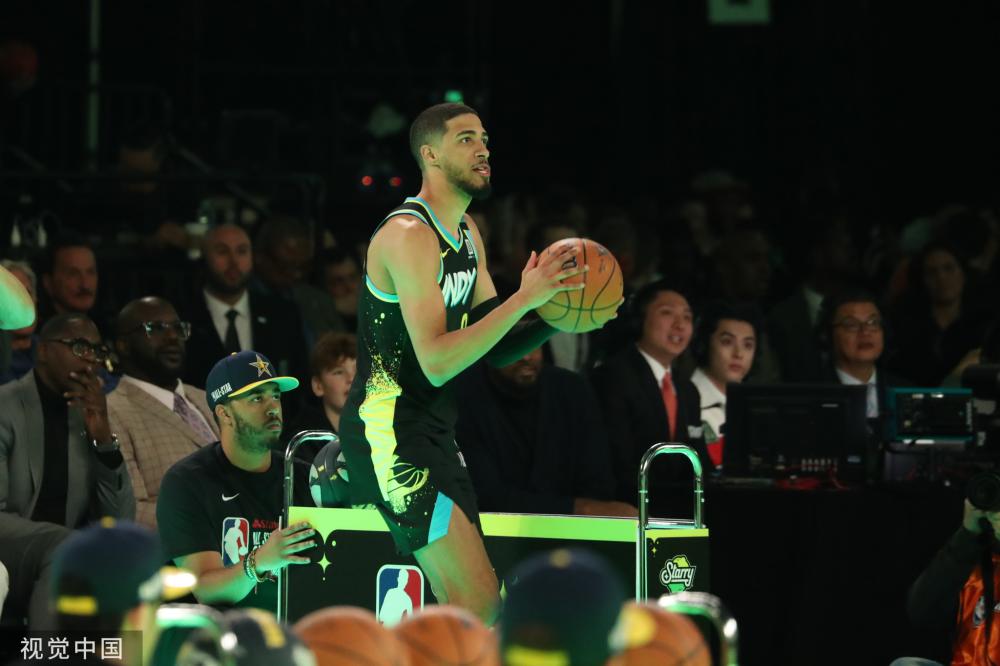 杨与队友的 杨与队友的