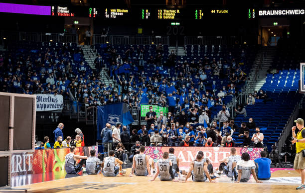 词必然要围 词必然要围